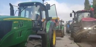 Земеделците спират протестите засега