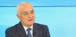 Атанас Запрянов: БТР-ите за Украйна са в София, изчаква се румънска фирма за транспорта им