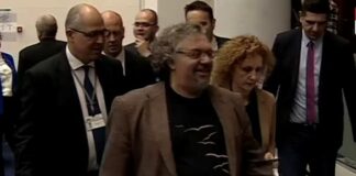 Квестори изведоха депутата Манол Пейков от пленарната зала след оплакване от „Възраждане“