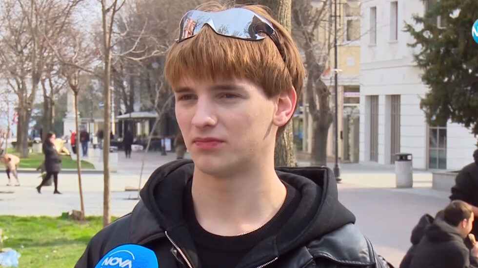 Тийнейджъри нападнаха известен украински музикант Става въпрос за Кирил Роховец