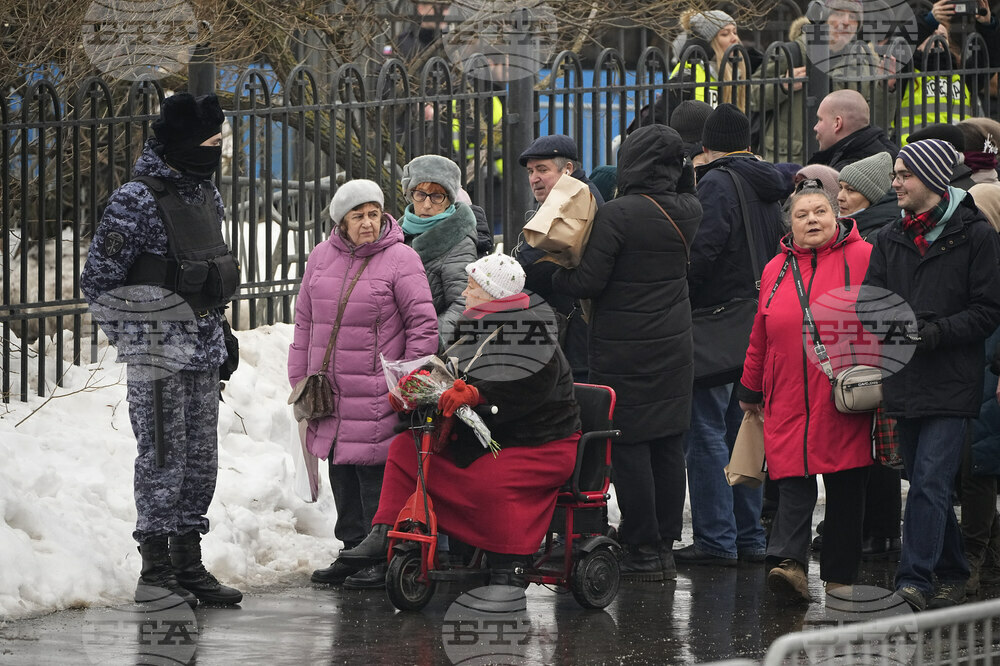 Кремъл обяви че неразрешените събирания на хора за траурната церемония