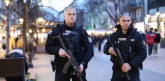 Заради атентата край Москва МВР изкарва полицаи с пушки по улиците