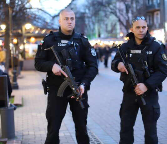 МВР с препоръки за еврото: Ползвайте само официални места за обмяна – банки или пощенски станции, където през първите 6 месеца обмяната ще е без такса