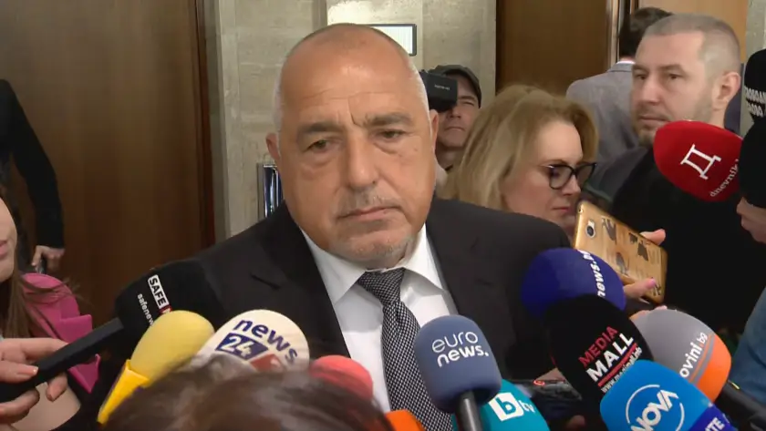 Спорът между бившия финансов министър Асен Василев и наследилата го