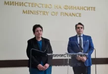 Държавата излиза на червено, а лихвите по дълга растат. Наложителен е външен заем и актуализация на бюджета