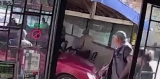 Двегодишно дете подкара колата на баща си и се вряза в заведение в Монтанско