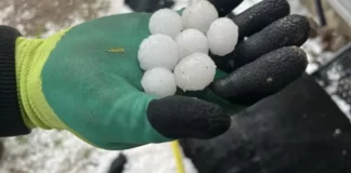 В Рибново описват щетите след градушката