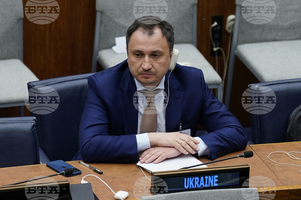 Украински съд издаде днес заповед за арест на министъра на