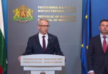 Комедията „Живко Коцев“-Киро и Атанасов обещали на главсека да го сложат в листите на ПП-ДБ. Като го изкарат жертва