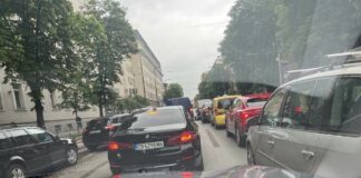 От Попа до Витошка – 17 минути. След това от НДК до Медицинска академия още 10 минути