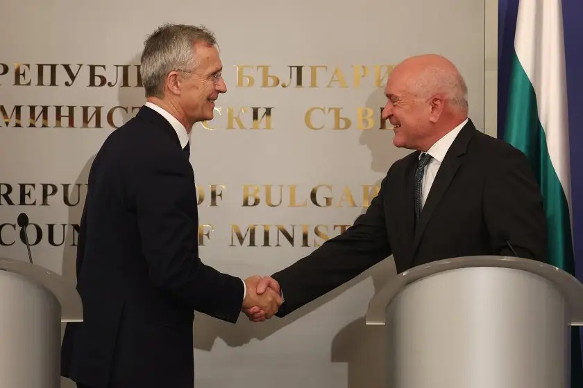 НАТО не е искала от България да разшири военната помощ