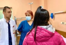 Изписаха от „Пирогов“ 2-годишното дете, простреляно в главата