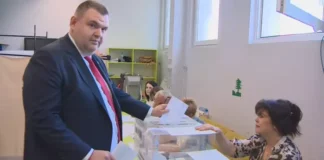 Пеевски: Няма тема Доган-Пеевски, има тема Пеевски и Дерибеите