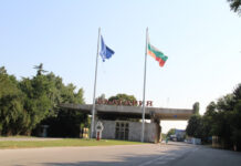 Километрични опашки на границата с Румъния