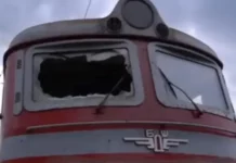 Вандали срязали спирачките на 87-тонен локомотив, който сутринта е трябвало да подкара пътнически влак