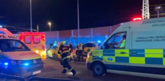 Два влака се сблъскаха в Чехия, четирима загинаха, десетки са ранени