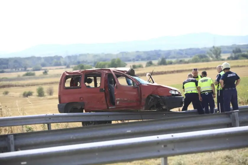 Две жени загинаха при катастрофа на автомагистрала Малица Тежкият инцидeнт