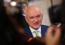 Главчев намалил драстично бонусите в Сметната палата, неповече от 2 заплати