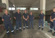 Въпреки изгарянията доц. Шишков вървял 100 м с пожарникарите, казал им единствено да закарат дъщеря му