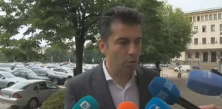 Кирил Петков се обяви за непартиен премиер след изборите