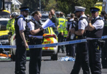 Жертвите на атаката с нож в Англия станаха три