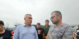 Иван Янъков от Харманли, чиято ферма с над 200 овце изгоря, ще получи 45 000 лв. от държавата и лични пари на министър Тахов