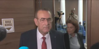 Чакъров: Изключването на депутати от ПГ на ДПС е нелегитимно