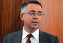 ДПС на Доган: Няма обединение, а солова акция на Чакъров