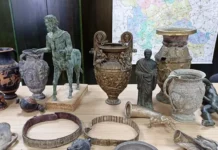 ГДБОП разби престъпна група за търговия с антики в Стара Загора