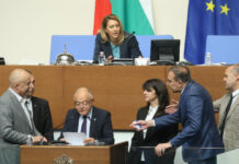 Скандал и прекъсване на заседанието на НС заради изказване на Атанас Атанасов за бившия министър на културата Георги Йорданов