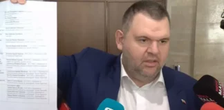 Пеевски: Киро, Асен и Ники-Мики целунаха обратно пръстена на кръстника Мистър Кеш