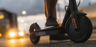 Трамвай блъсна момче с тротинетка в София, отърва се без травми