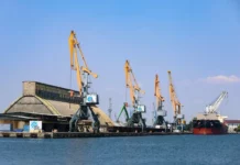 Митничари откриха близо половин тон хероин на пристанище Бургас