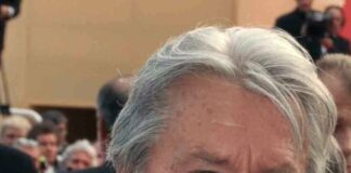 Почина легендарният Ален Делон