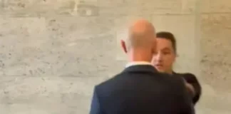 Коста Стоянов от „Възраждане“ към Божанков в парламента: „Ей, пе*ал“ /видео/