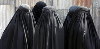 Талибаните забраниха гласа на жените на публични места