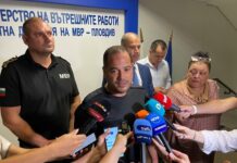 Калин Стоянов поиска 4 оставки в Пловдив заради убийството на полицая