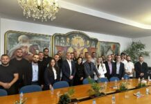 Доган излезе от нелегалност, показаха снимки от централата на ДПС