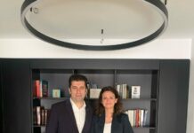 Как „Доносническа България“ произвежда фалшиви новини за Екатерина Захариева