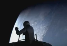 Първа частна космическа разходка