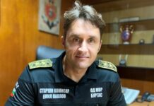 Смененият шеф на бургаската полиция сам подал молба за преназначаване след разговор с министъра