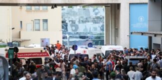 Хиляди членове на „Хизбула“ пострадаха заради „хакнати“ пейджъри, осем загинаха