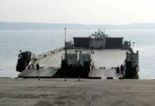 Фериботът в Оряхово спря за неопределено време заради ниското ниво на Дунав