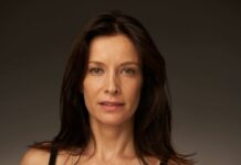 Измамници се представят за актьори и искат пари от феновете им