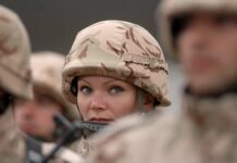За първи път военните признаха: Жените в армията ни са жертва на сексуален тормоз