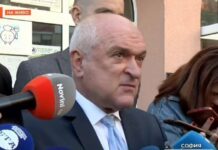 Главчев от Брюксел: Питайте Радев какво ще си говори с Орбан при посещението му