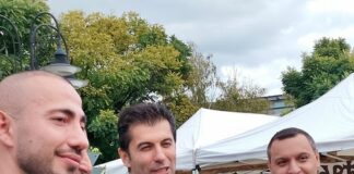 Кирил Петков цъфна на Празника на тиквата в Севлиево