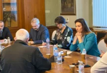 ГЕРБ-СДС: Кирил Петков излъга таксиметровите шофьори