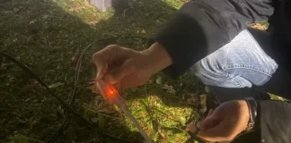 Някой контролира ли ремонта на „Опълченска“ – жители заснеха оголени кабели с течащ ток