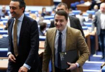 Демократична България се противопостави на ПП заради изключването на Лорер и Божанков